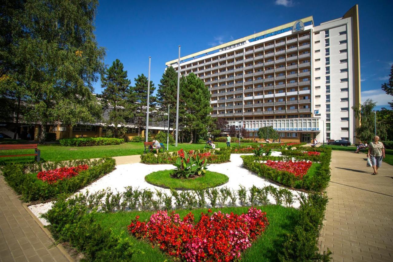 Rehabilitacni Sanatorium - Lazne Darkov Hotel Karvina Exterior photo